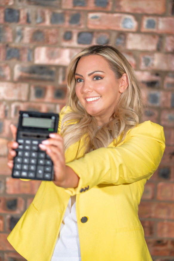 Amanda Weir, Financial Services