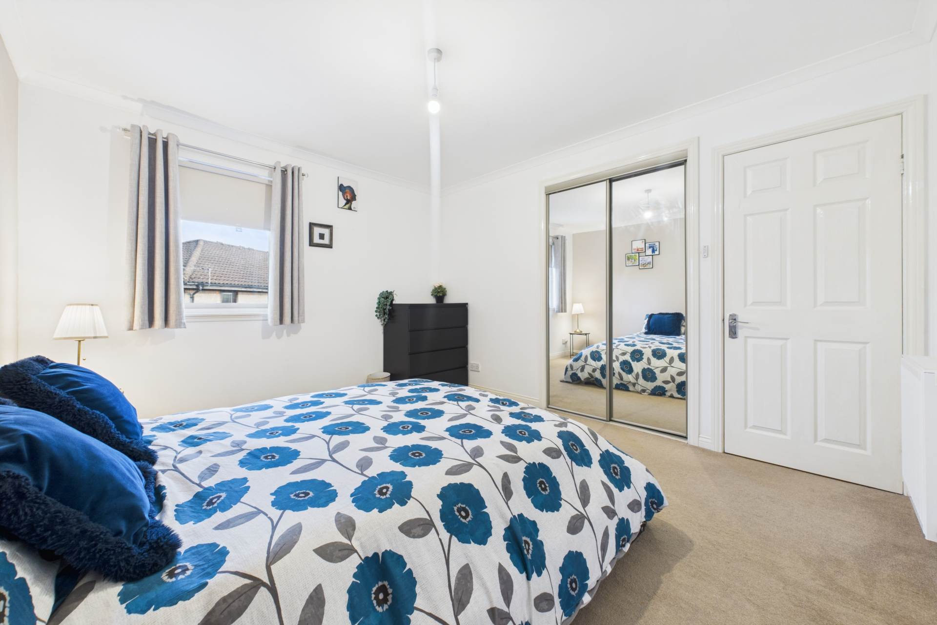 Armour Grove, Motherwell