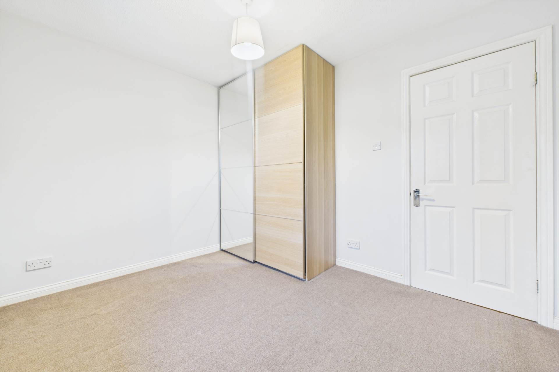 Armour Grove, Motherwell