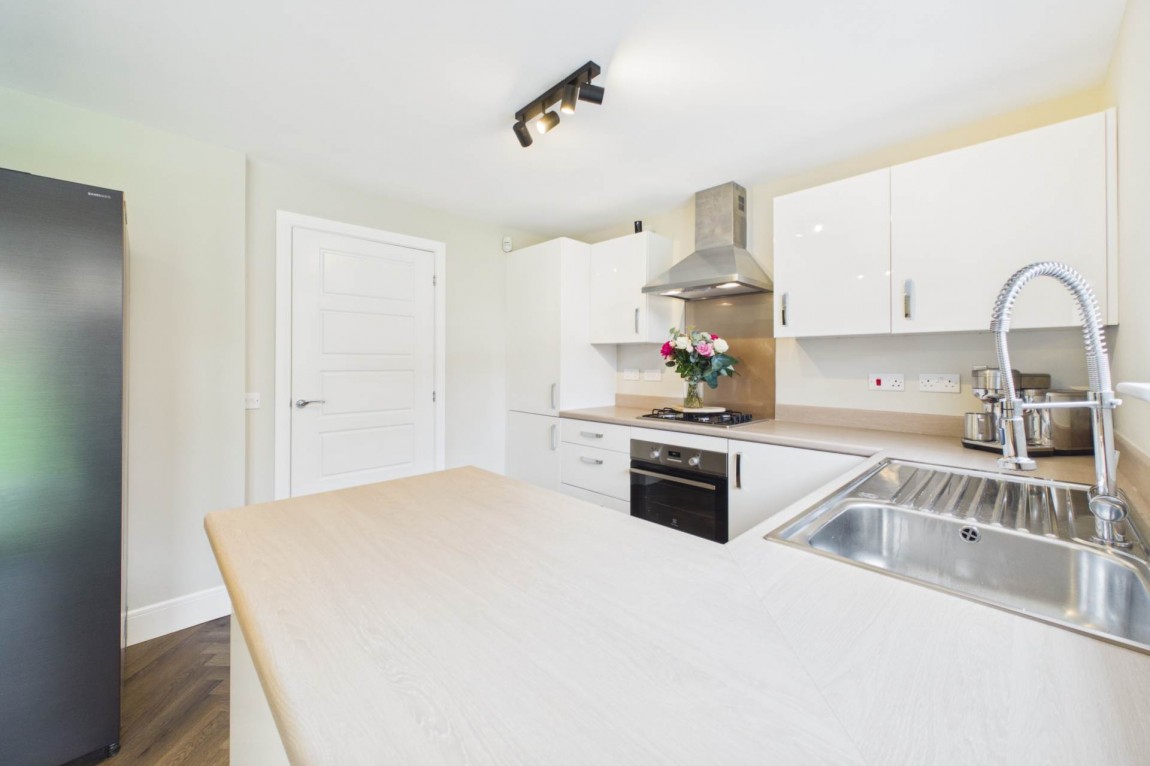 Images for Skylark Wynd, Motherwell