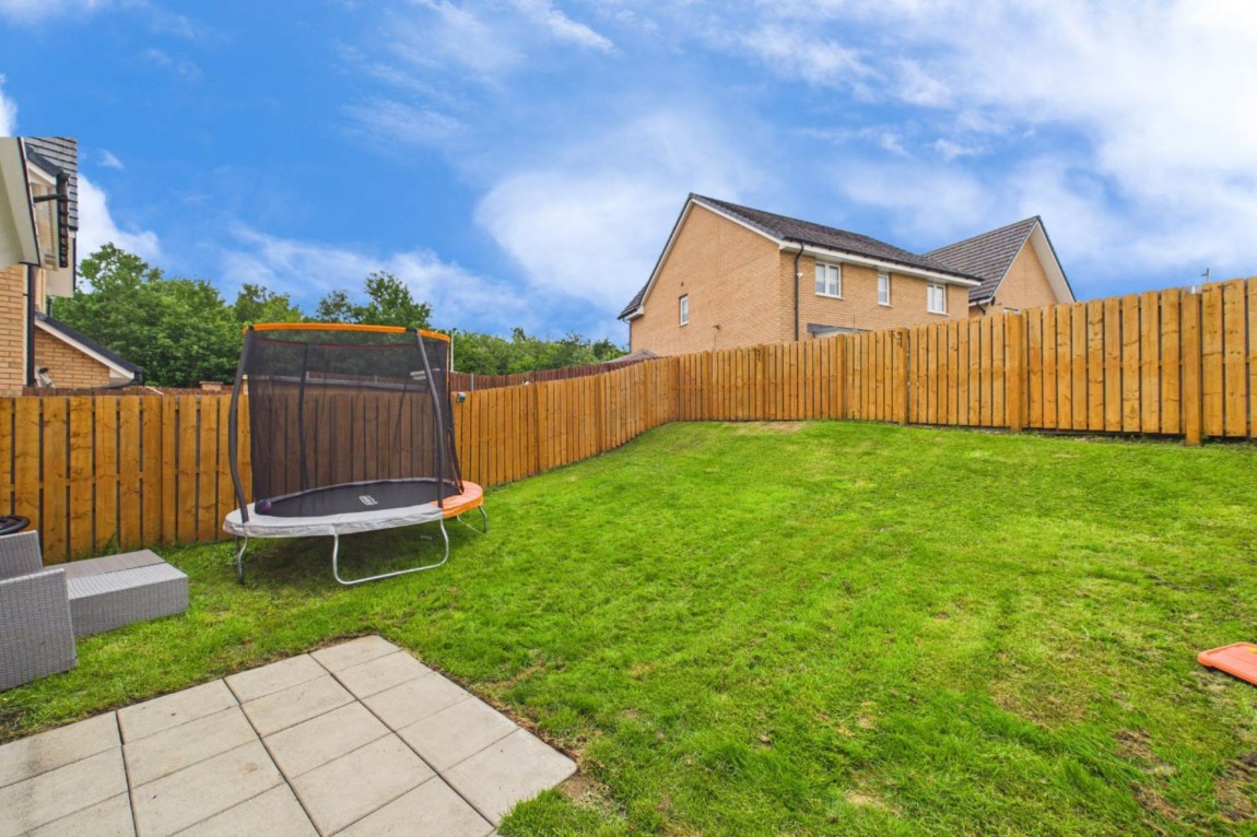Images for Skylark Wynd, Motherwell