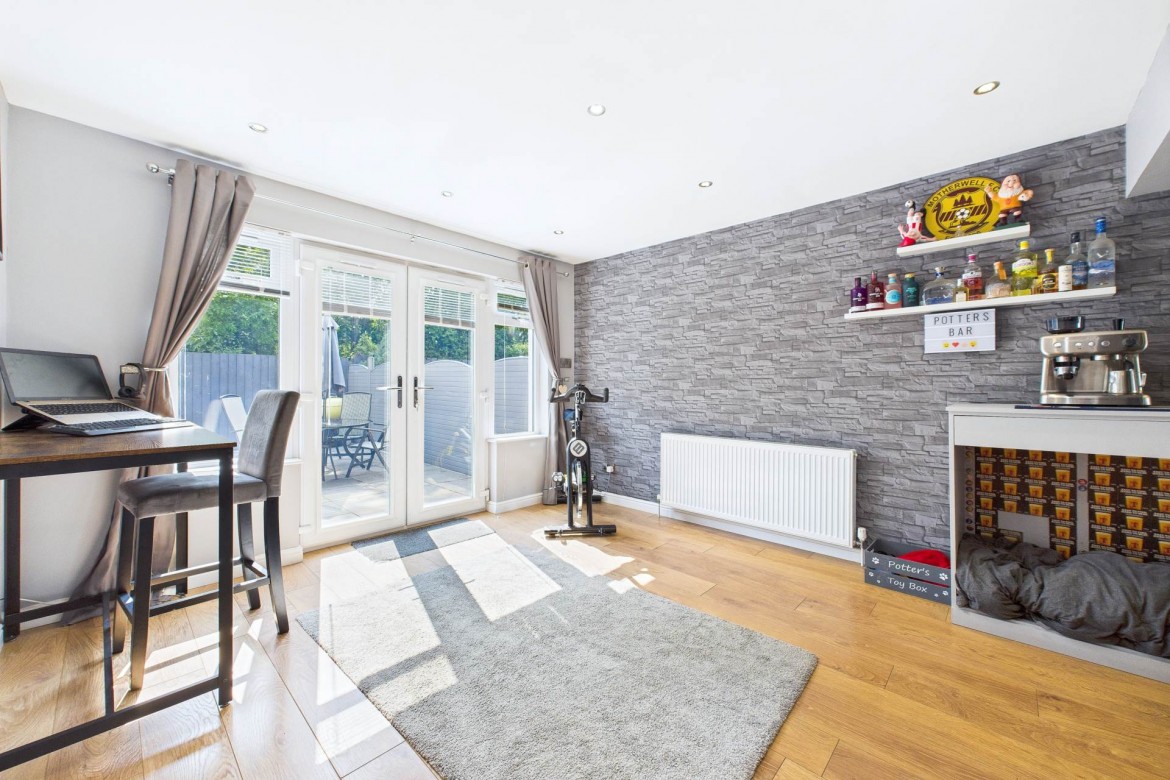 Images for 28 Macdairmid Drive,Hamilton