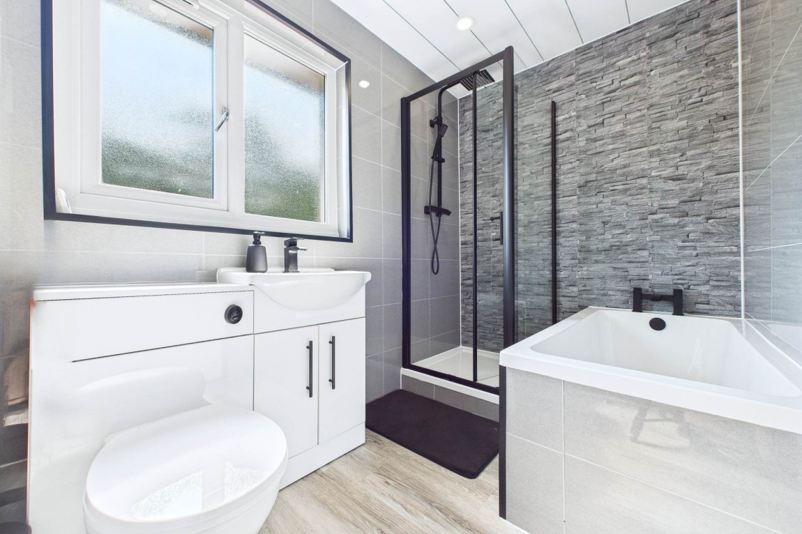 Images for 28 Macdairmid Drive,Hamilton