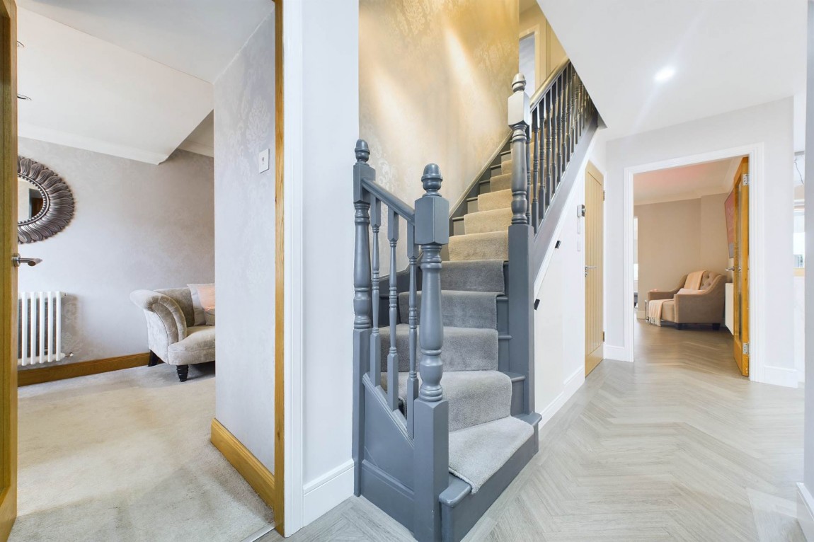 Images for Springbank Crescent, Motherwell