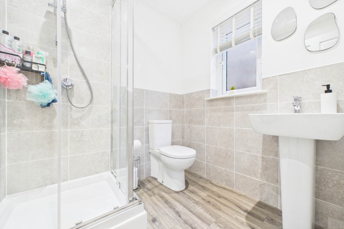 Images for McIntosh Gardens, Carluke