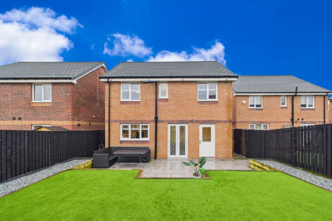 Images for McIntosh Gardens, Carluke