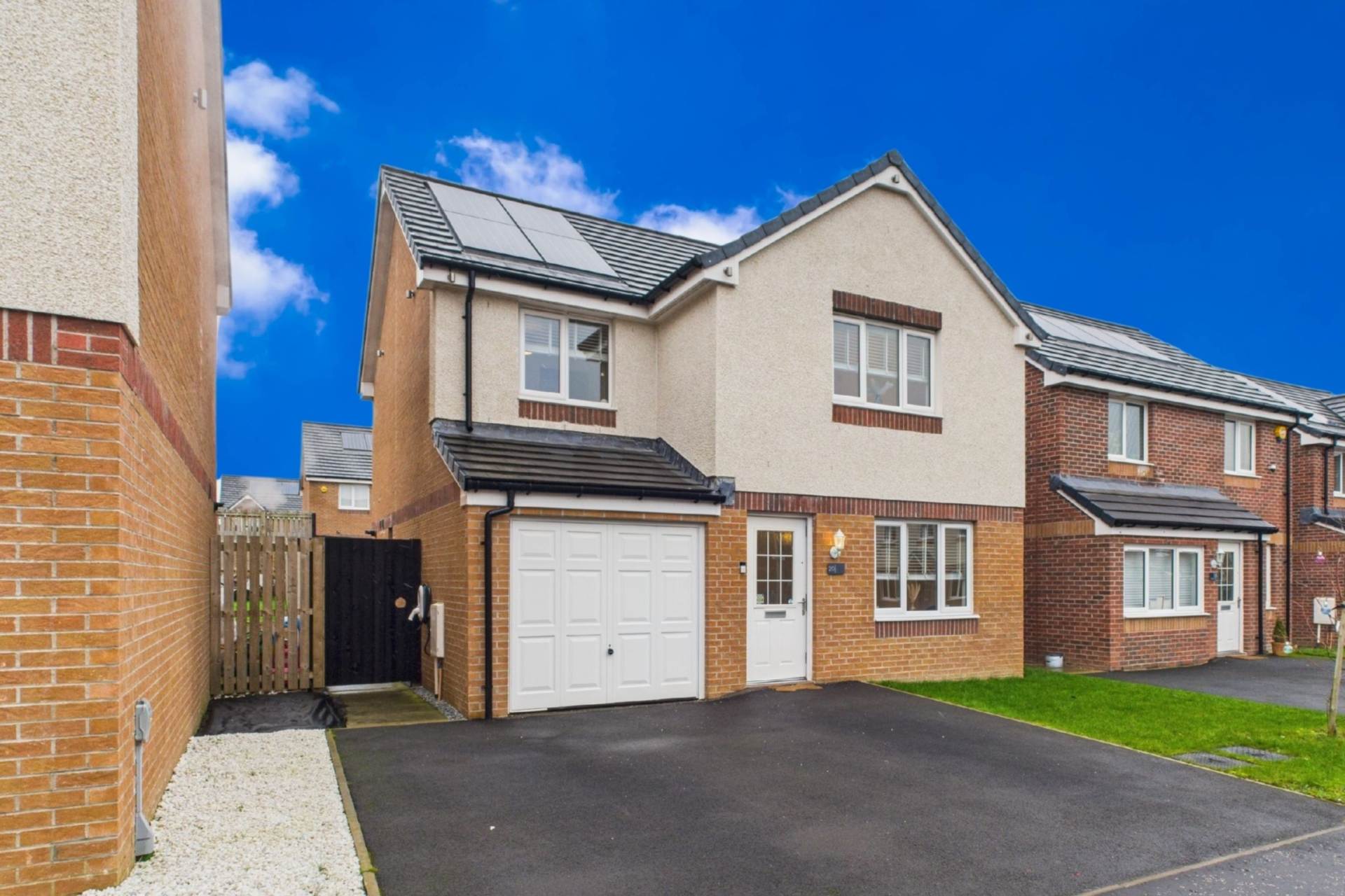 McIntosh Gardens, Carluke