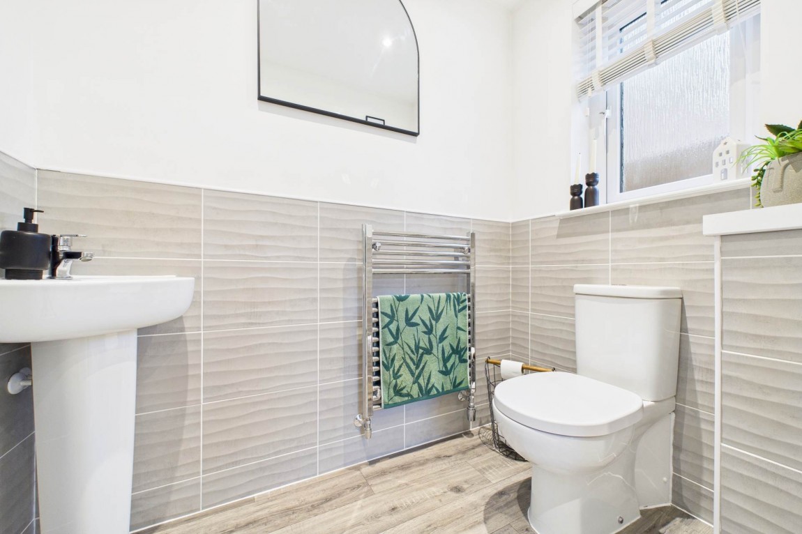 Images for McIntosh Gardens, Carluke