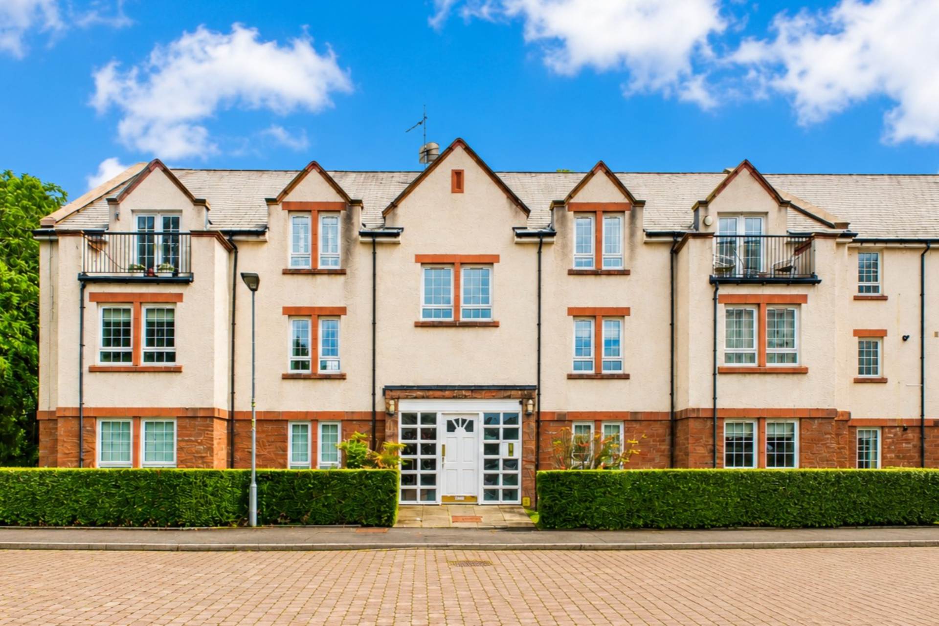 The Fairways, Bothwell
