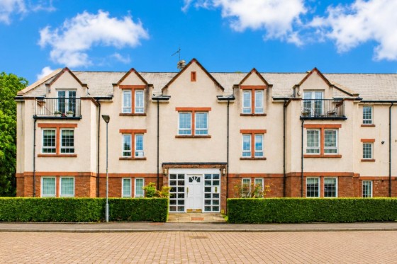 The Fairways, Bothwell