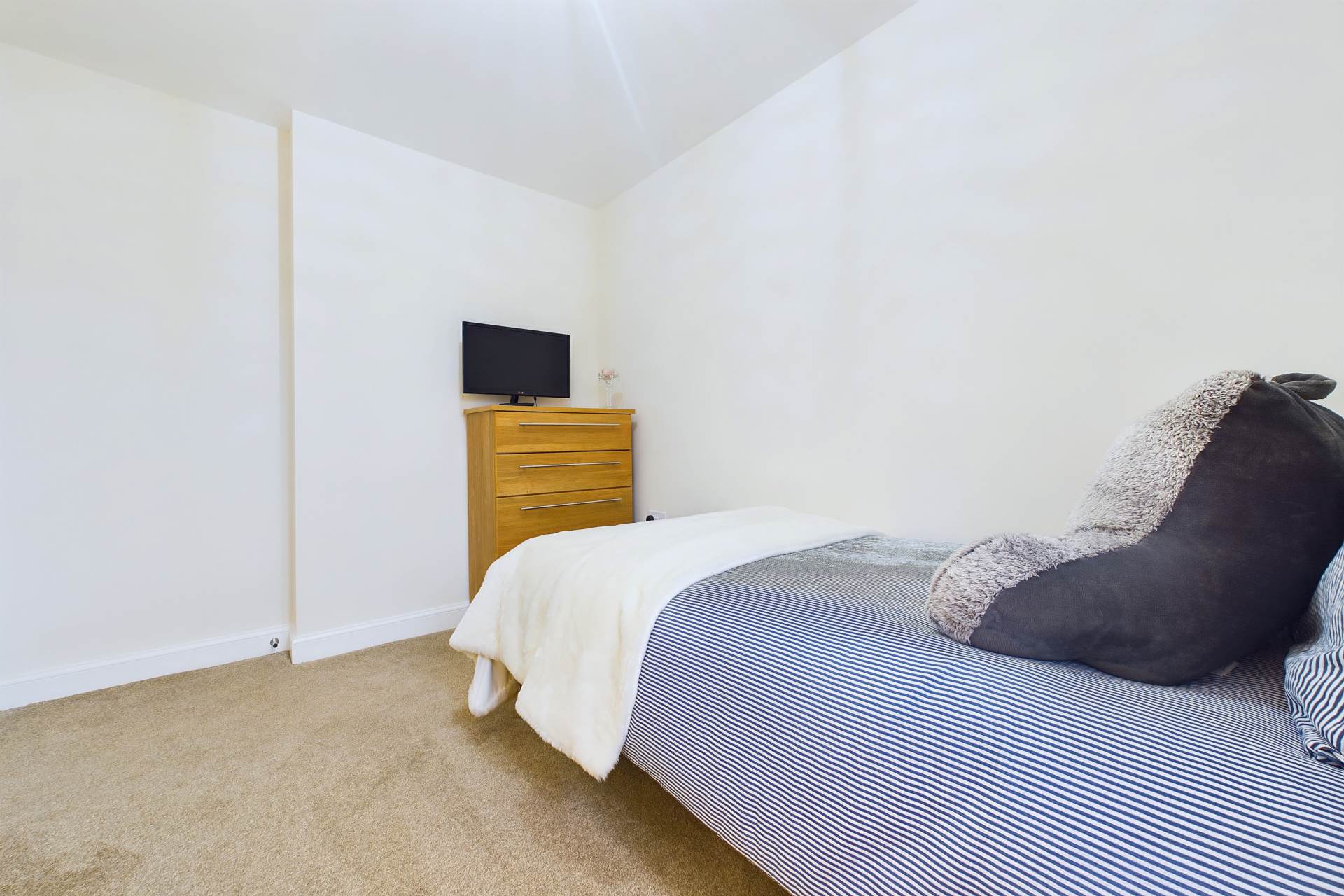Thornhill Gardens, Motherwell