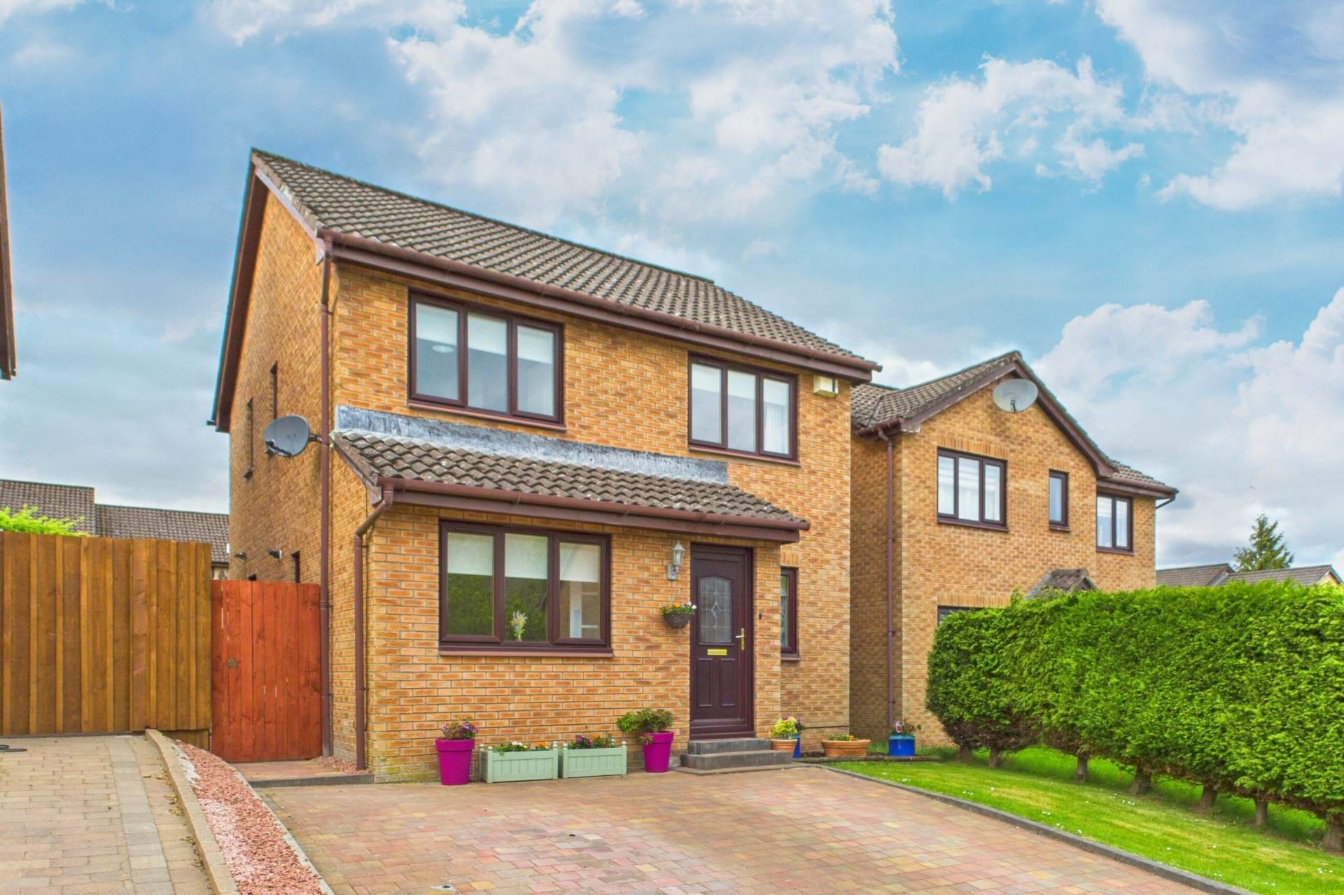 Ewing Court, Hamilton