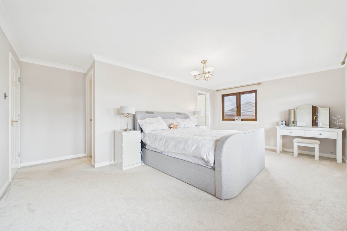 Images for North And South Road, Bellside, Cleland
