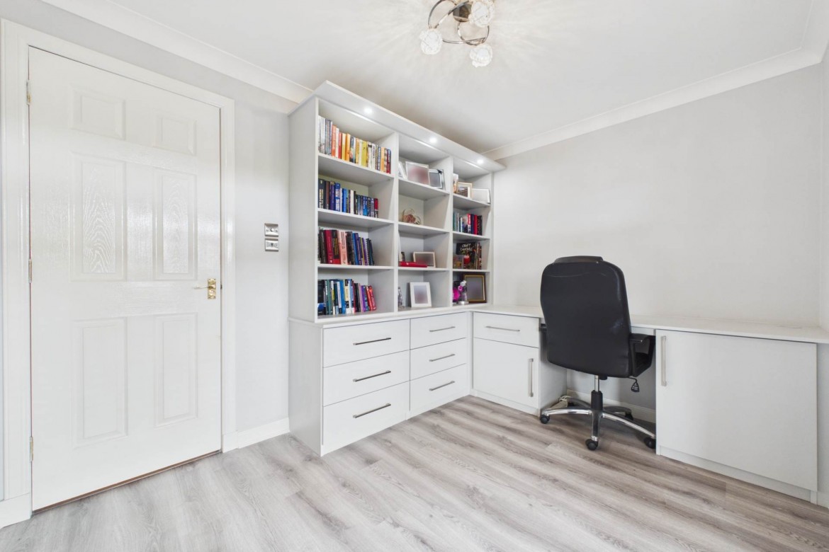 Images for North And South Road, Bellside, Cleland