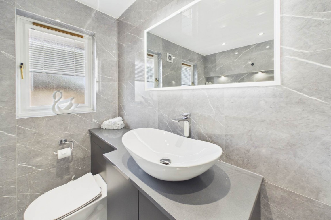 Images for North And South Road, Bellside, Cleland
