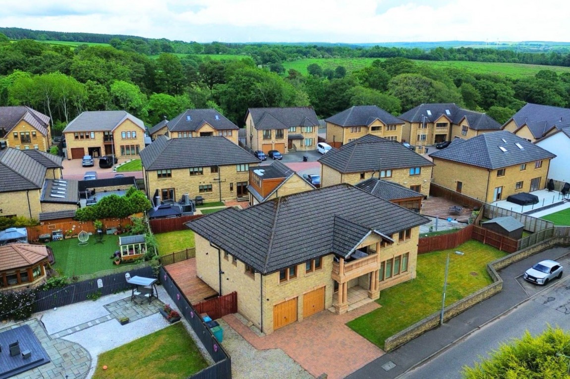 Images for North And South Road, Bellside, Cleland