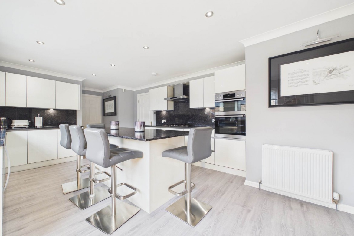 Images for North And South Road, Bellside, Cleland