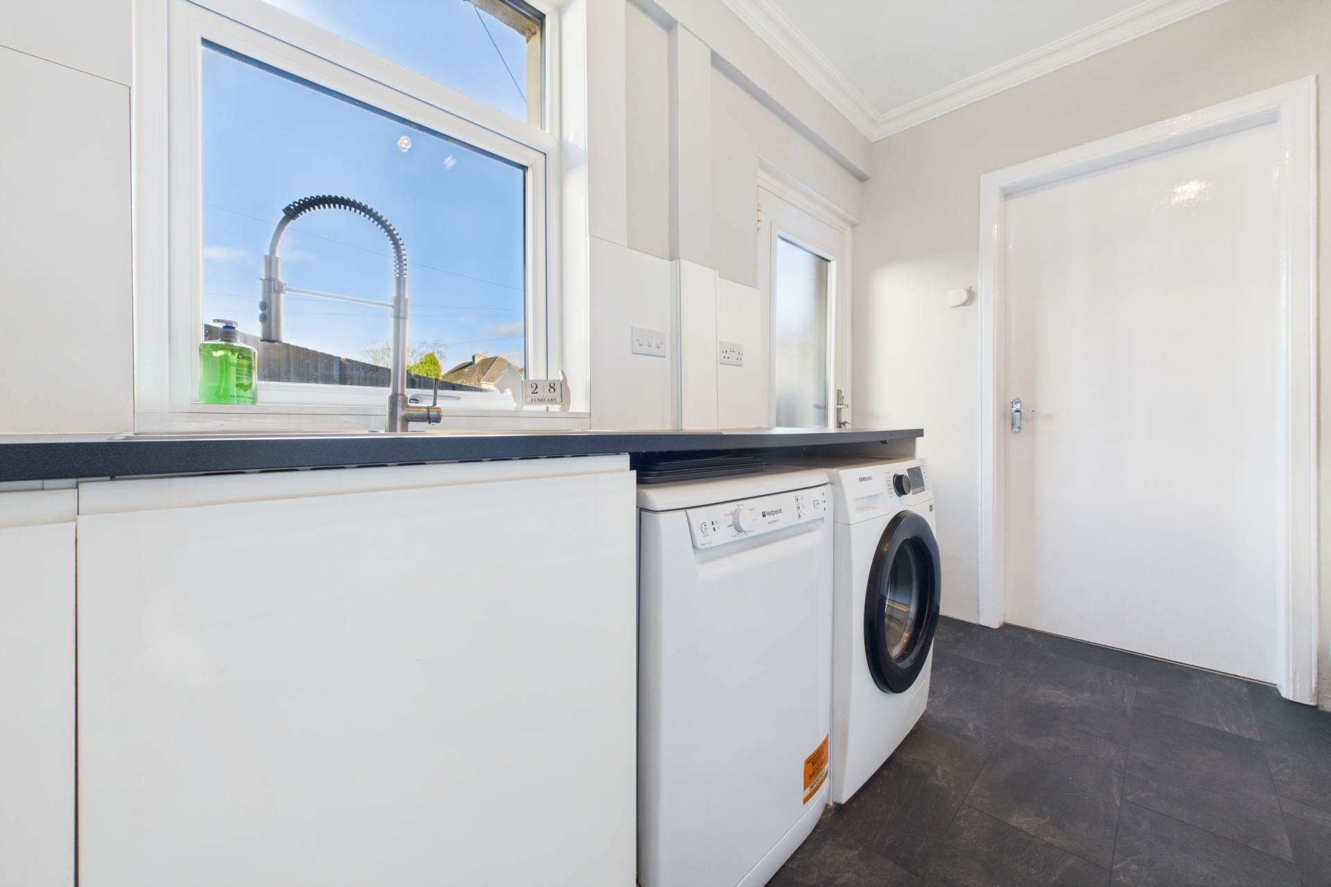 Hillhead Crescent, Motherwell