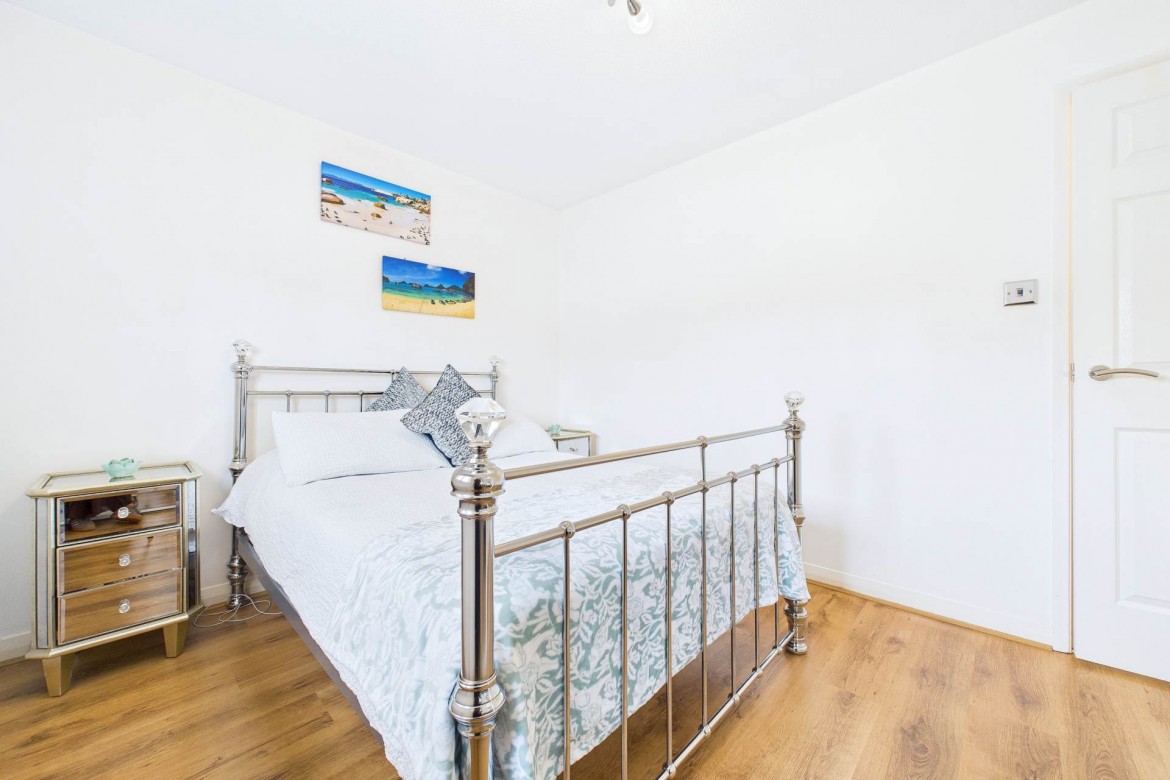 Images for Pine Lawn, Wishaw