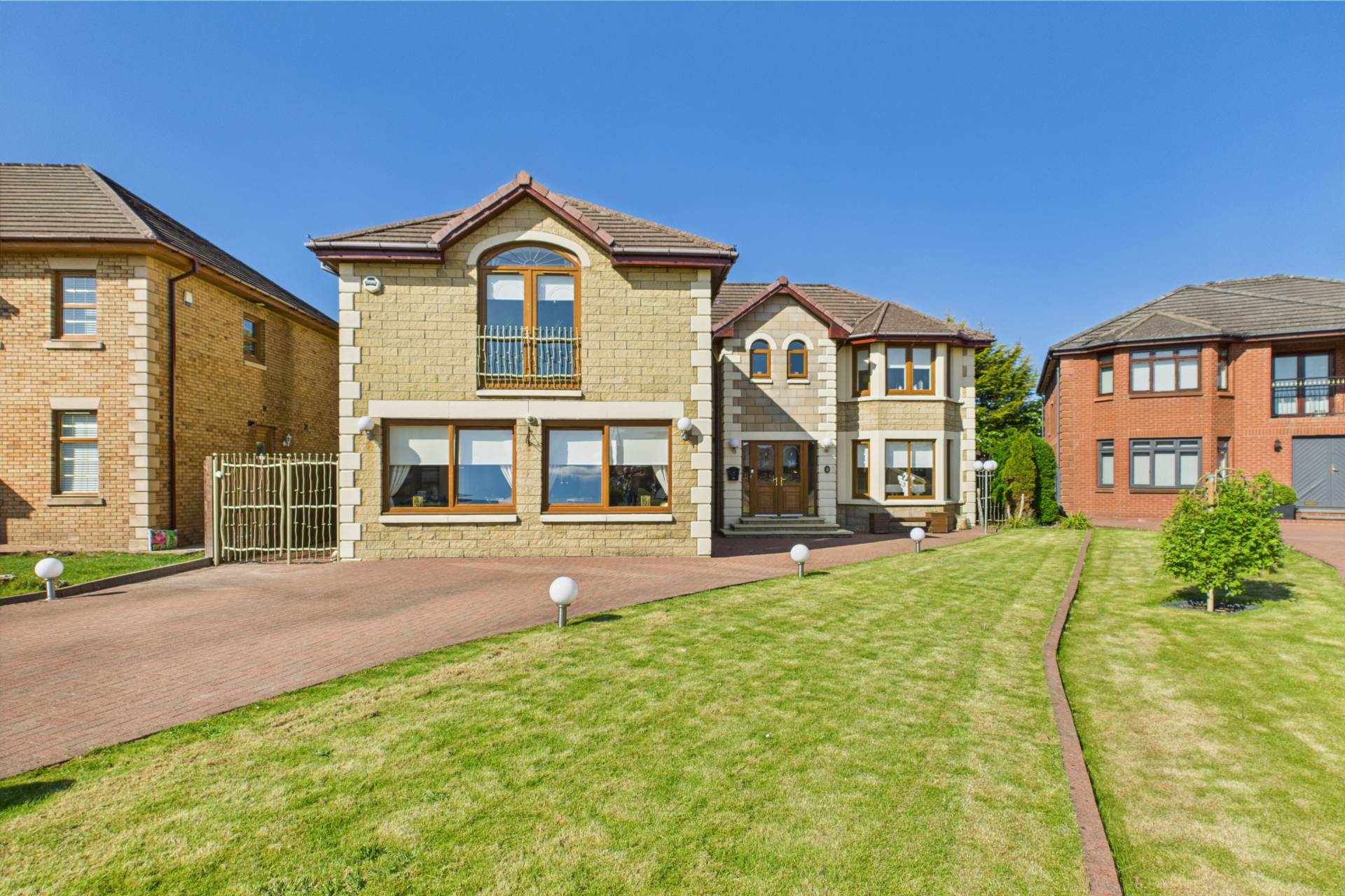 Glen Isla Quadrant, Cleland, Motherwell