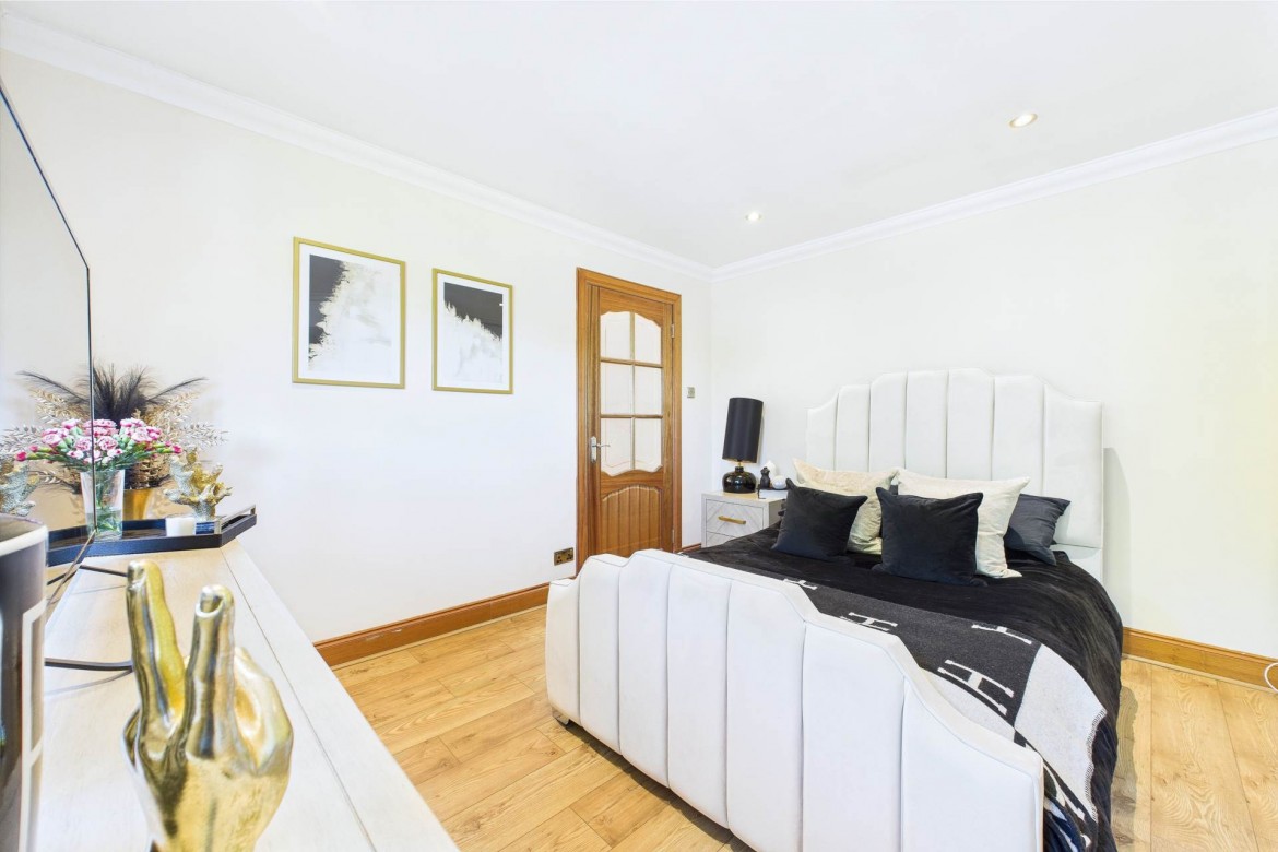 Images for Glen Isla Quadrant, Cleland, Motherwell