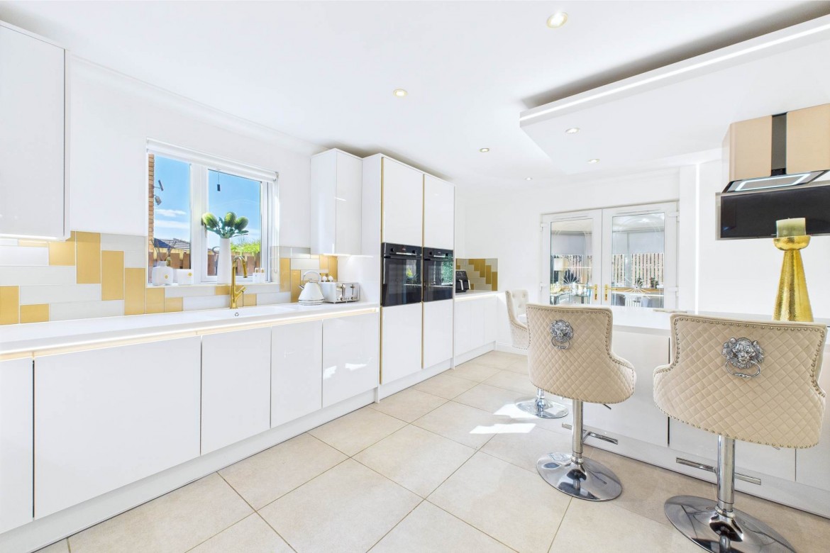 Images for Glen Isla Quadrant, Cleland, Motherwell