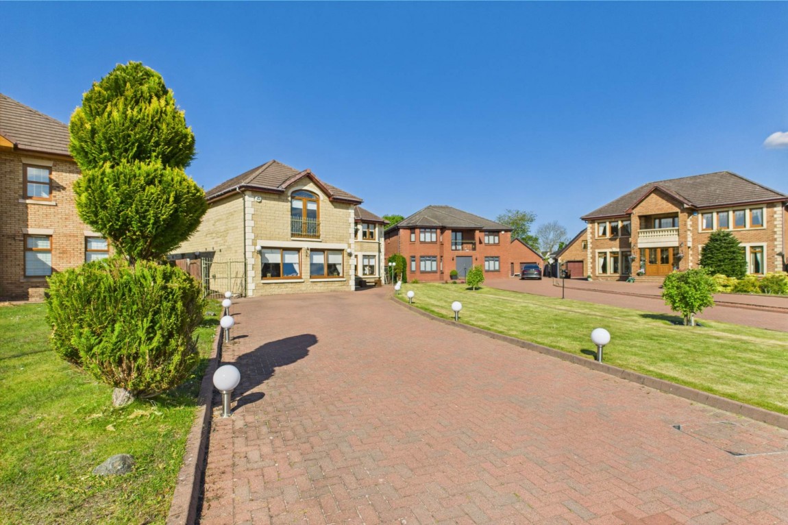 Images for Glen Isla Quadrant, Cleland, Motherwell