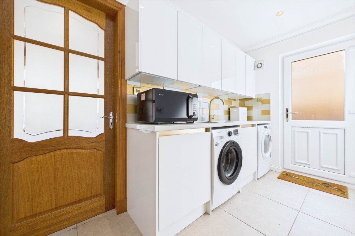 Images for Glen Isla Quadrant, Cleland, Motherwell