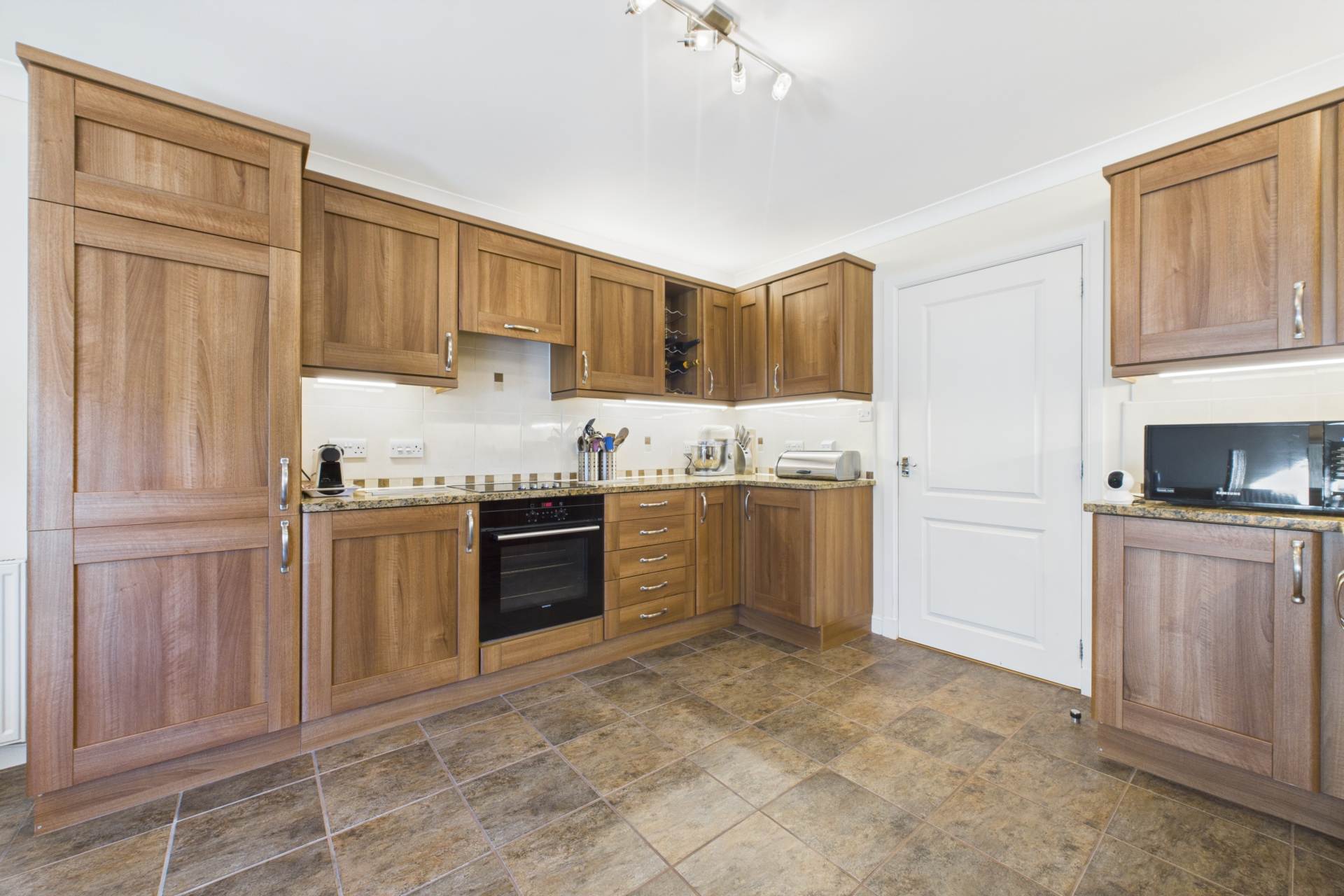 Byretown Grove, Kirkfieldbank