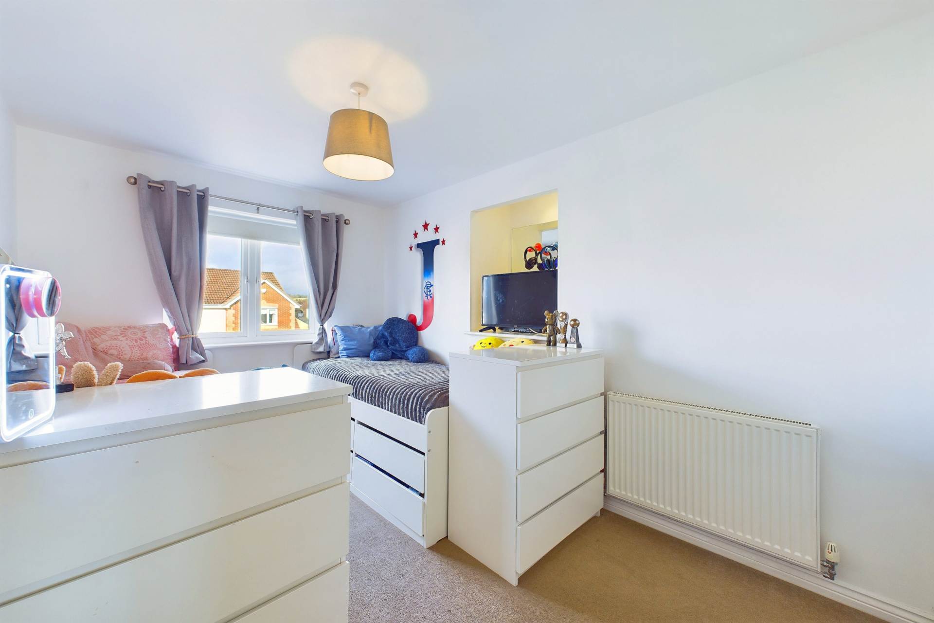 MacLeod Crescent, Airdrie