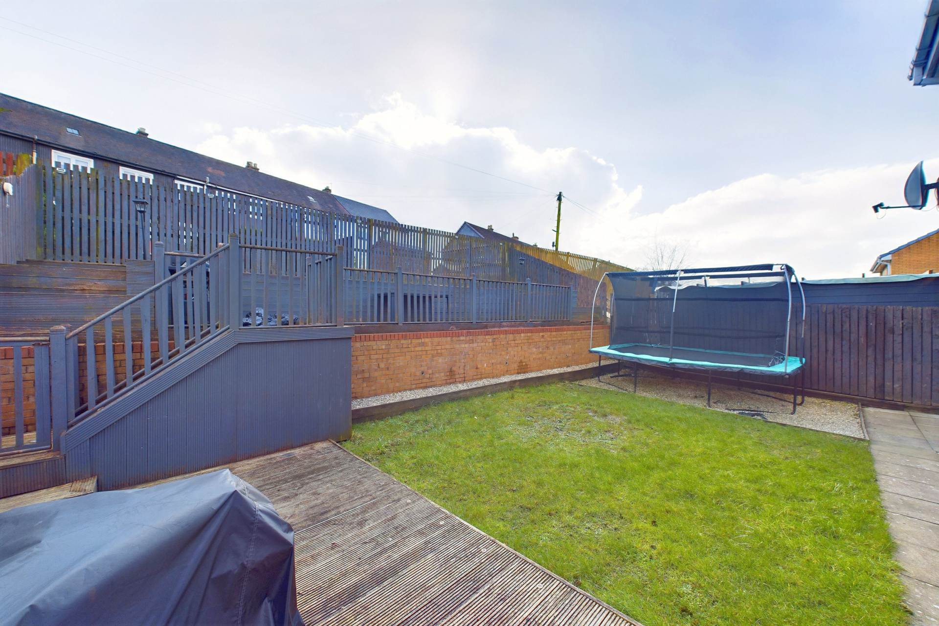 MacLeod Crescent, Airdrie