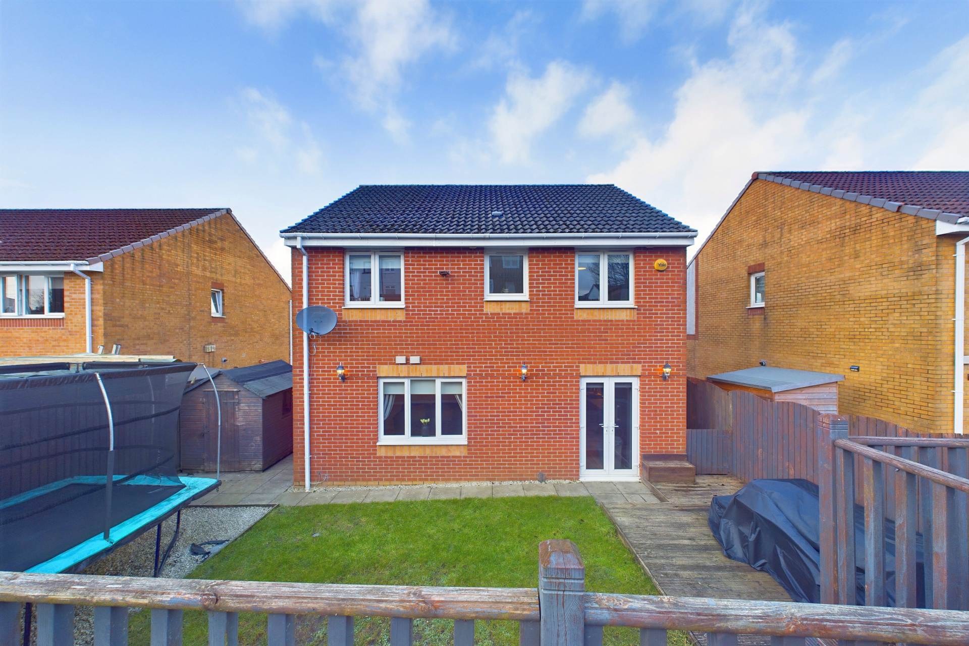 MacLeod Crescent, Airdrie