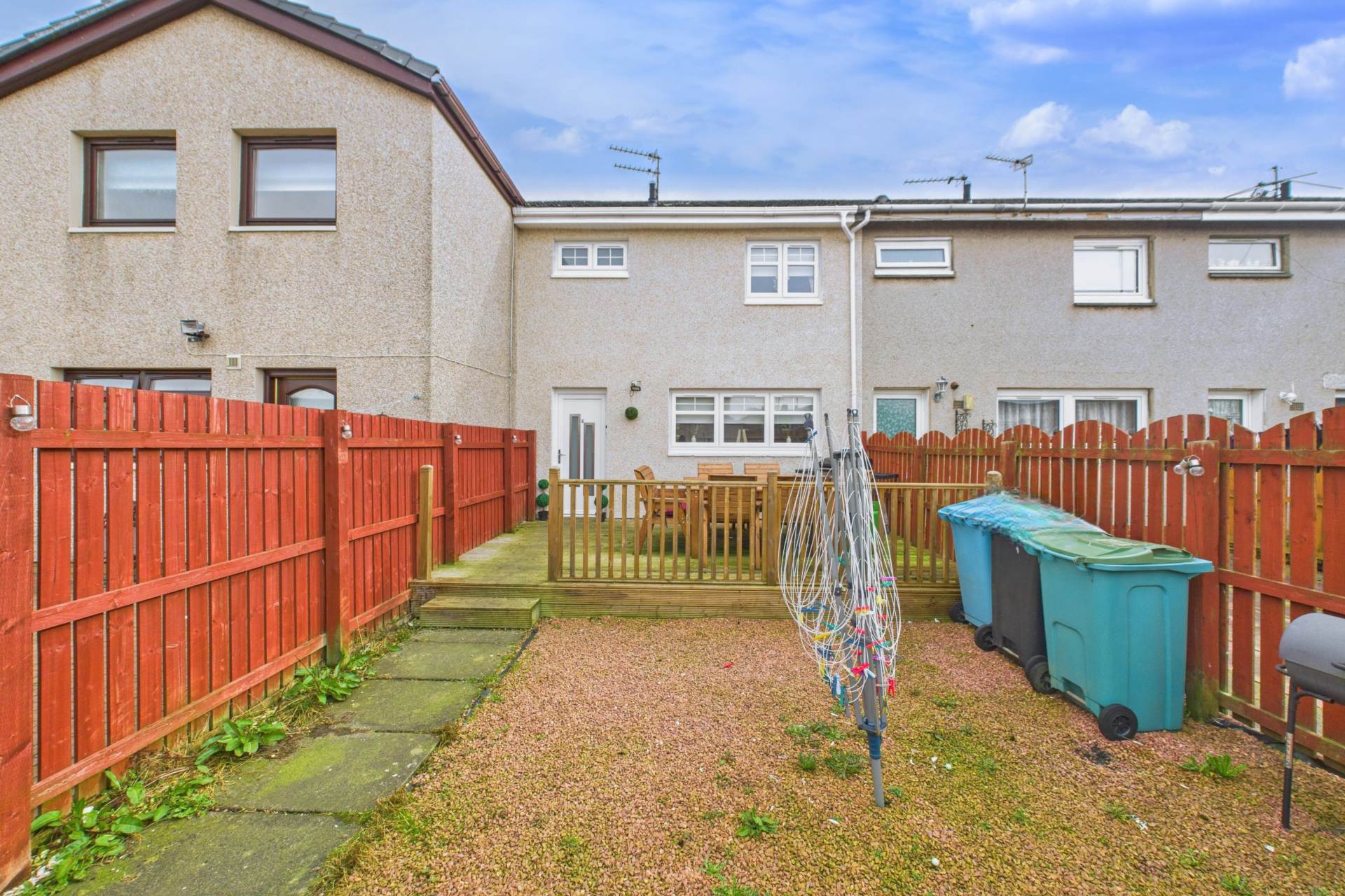 Clyde Walk, Newmains