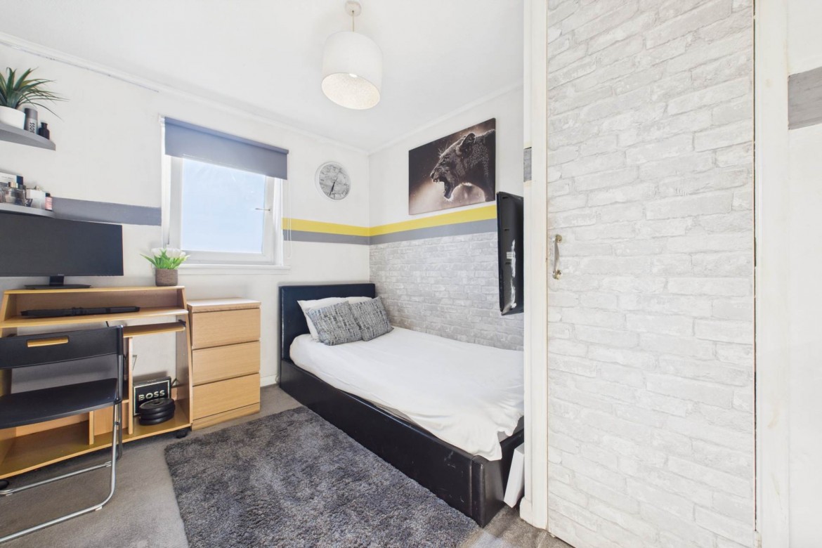 Images for Brentwood  Square, Parkhouse, Glasgow
