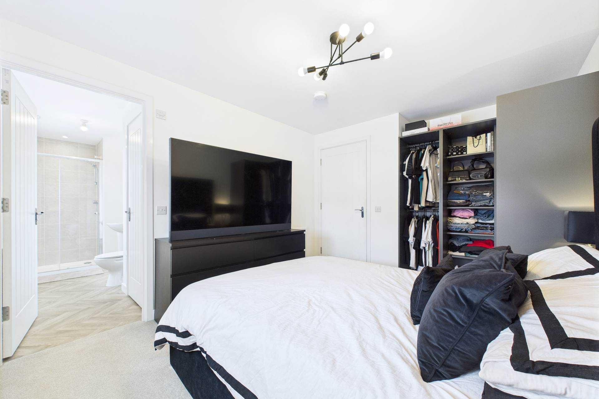 Bracken Grove, Law, Carluke