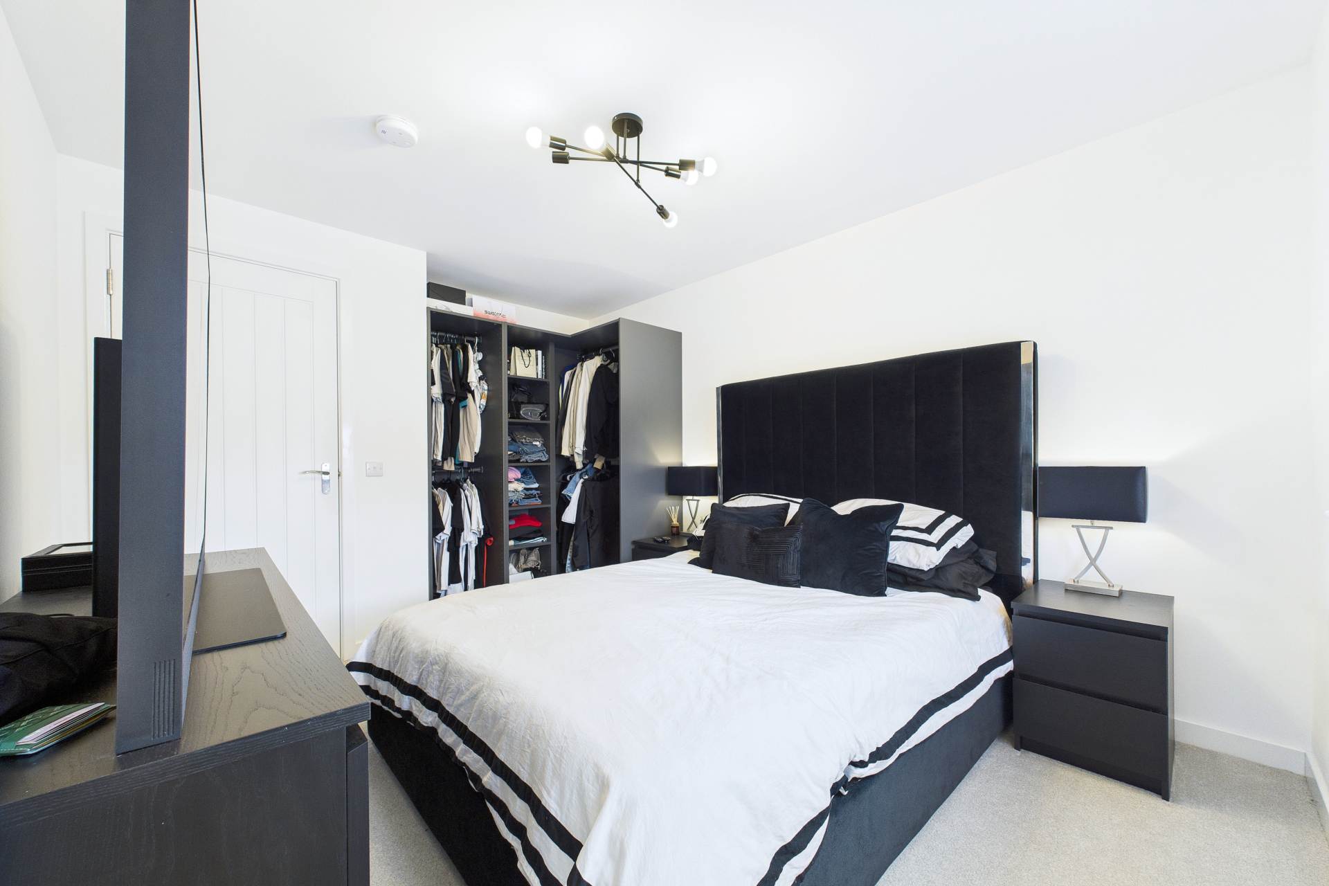 Bracken Grove, Law, Carluke