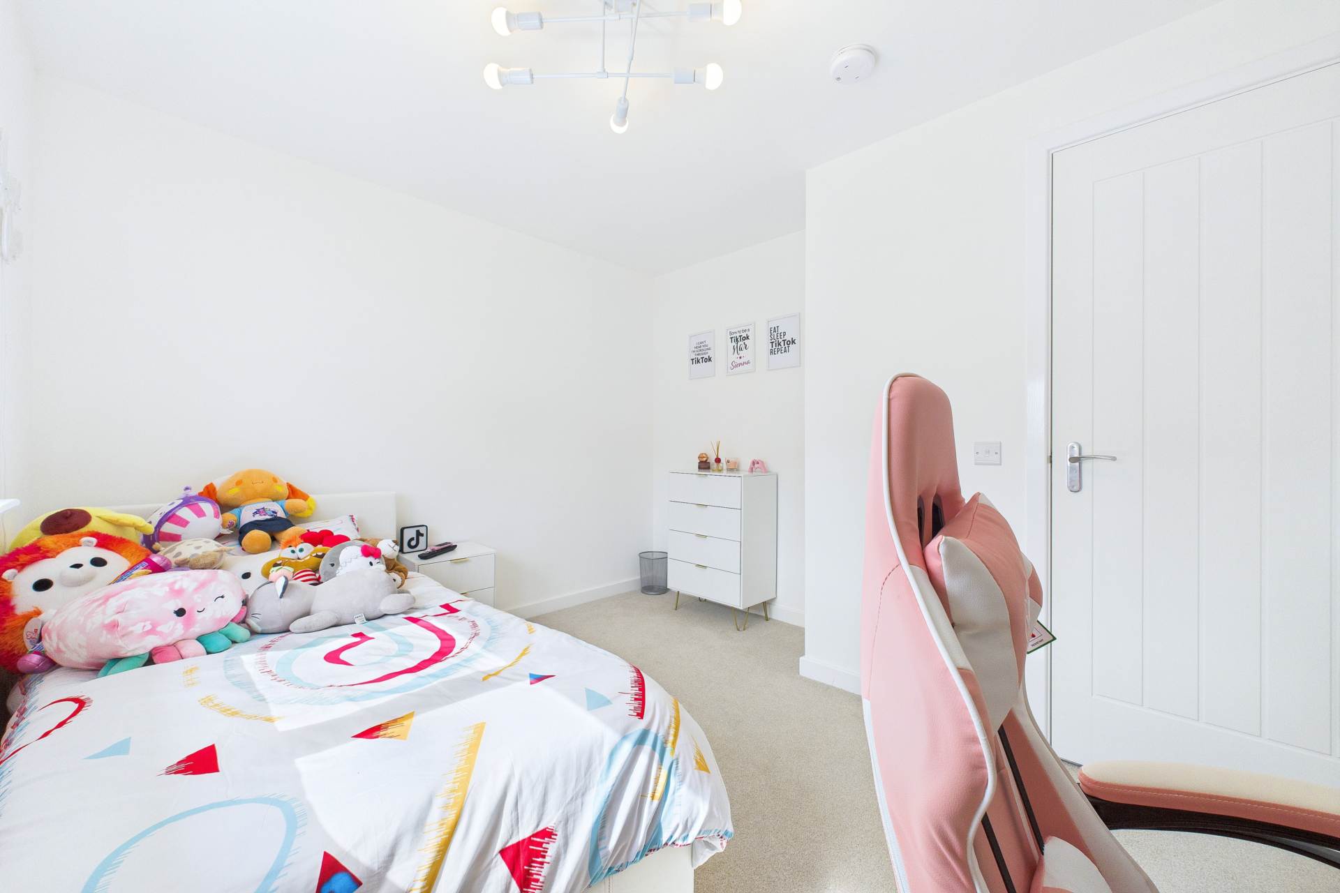 Bracken Grove, Law, Carluke