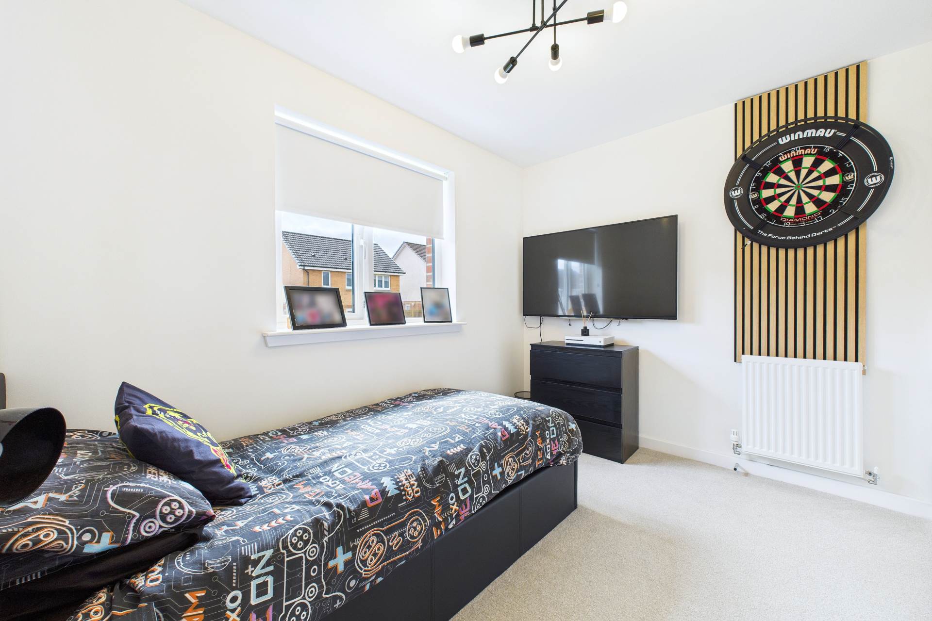Bracken Grove, Law, Carluke