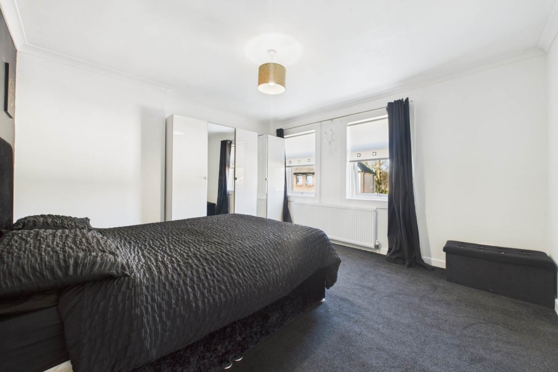 Images for Newfield Crescent, Hamilton