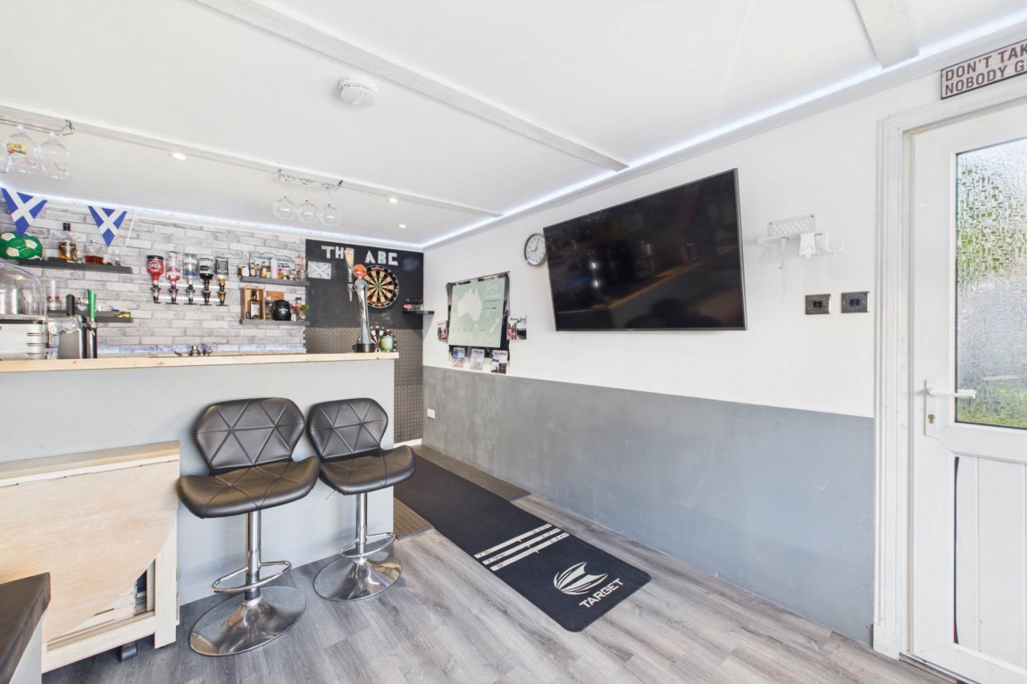 Images for Newfield Crescent, Hamilton