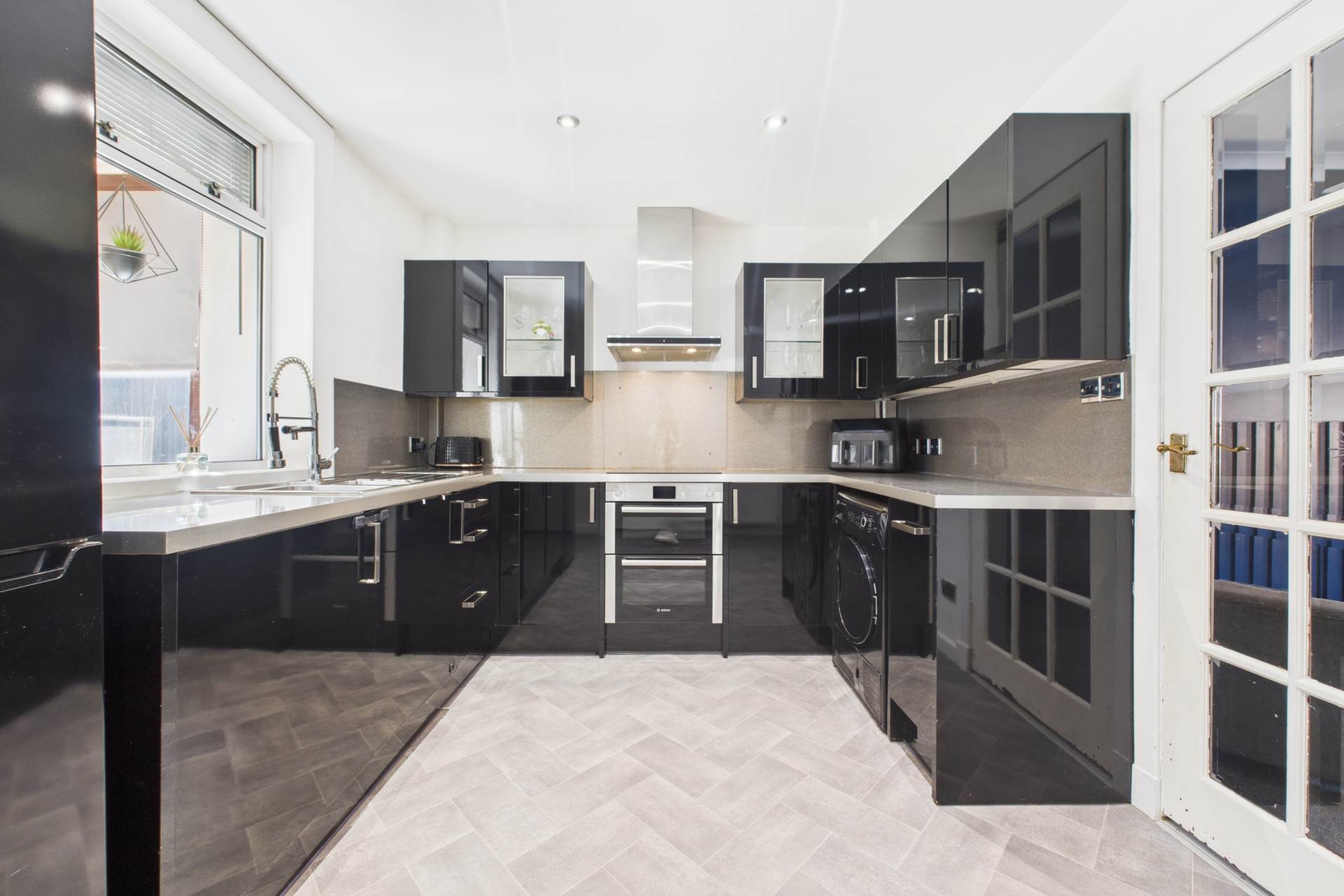 Newfield Crescent, Hamilton