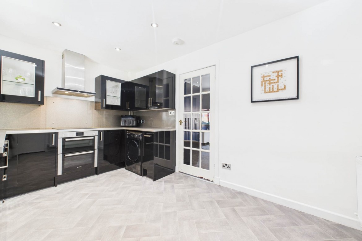 Images for Newfield Crescent, Hamilton