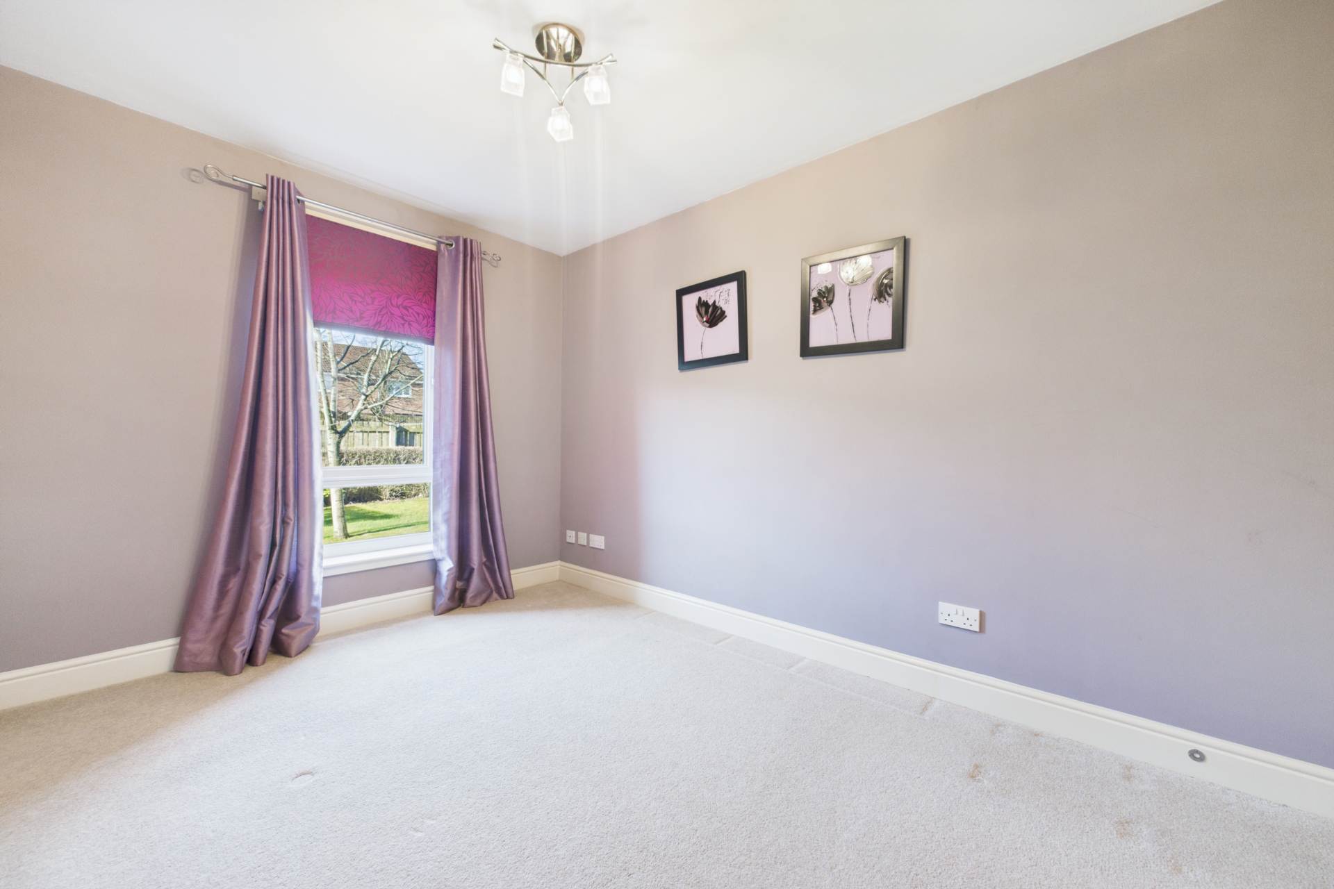 Roxburgh Court, Motherwell