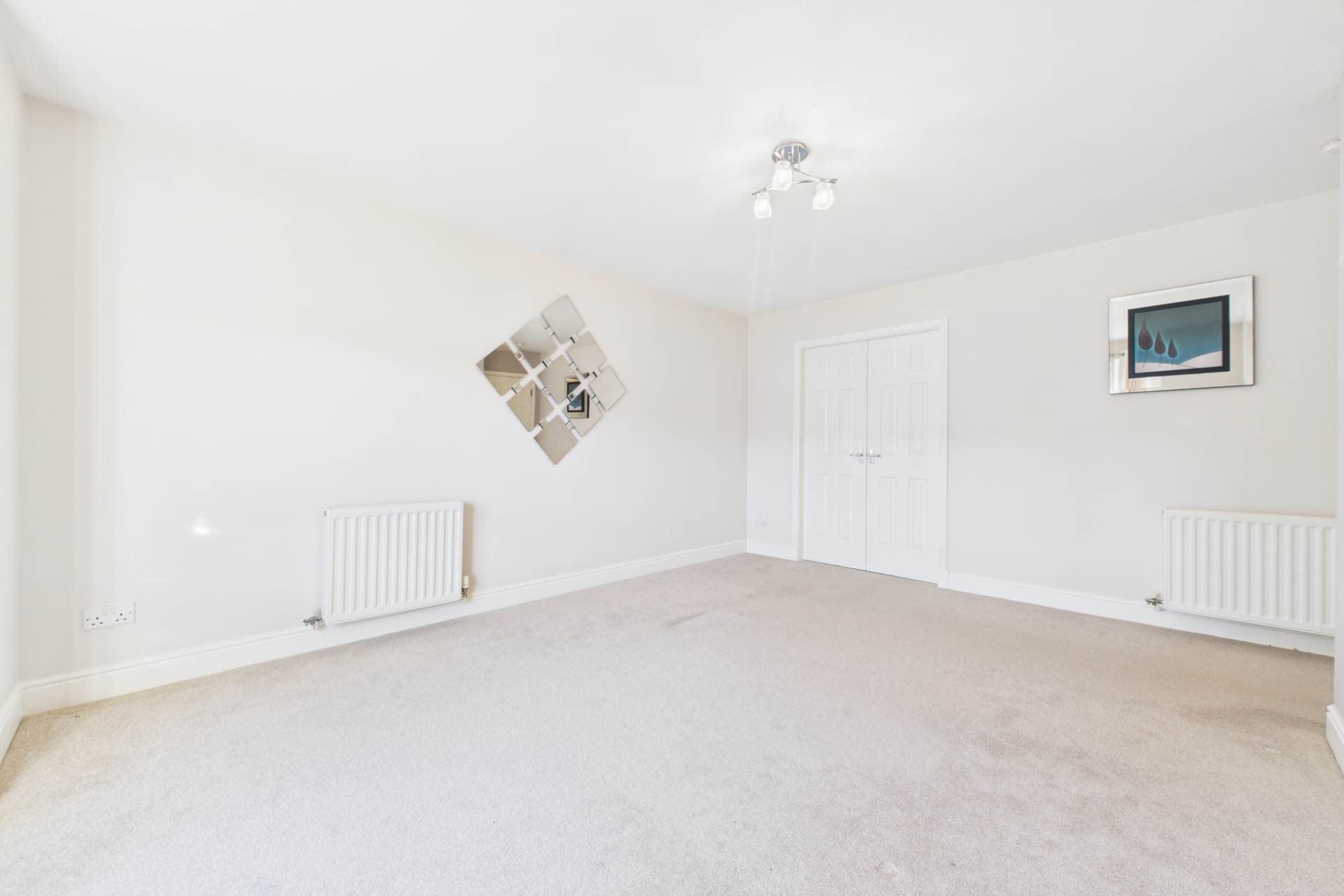 Roxburgh Court, Motherwell