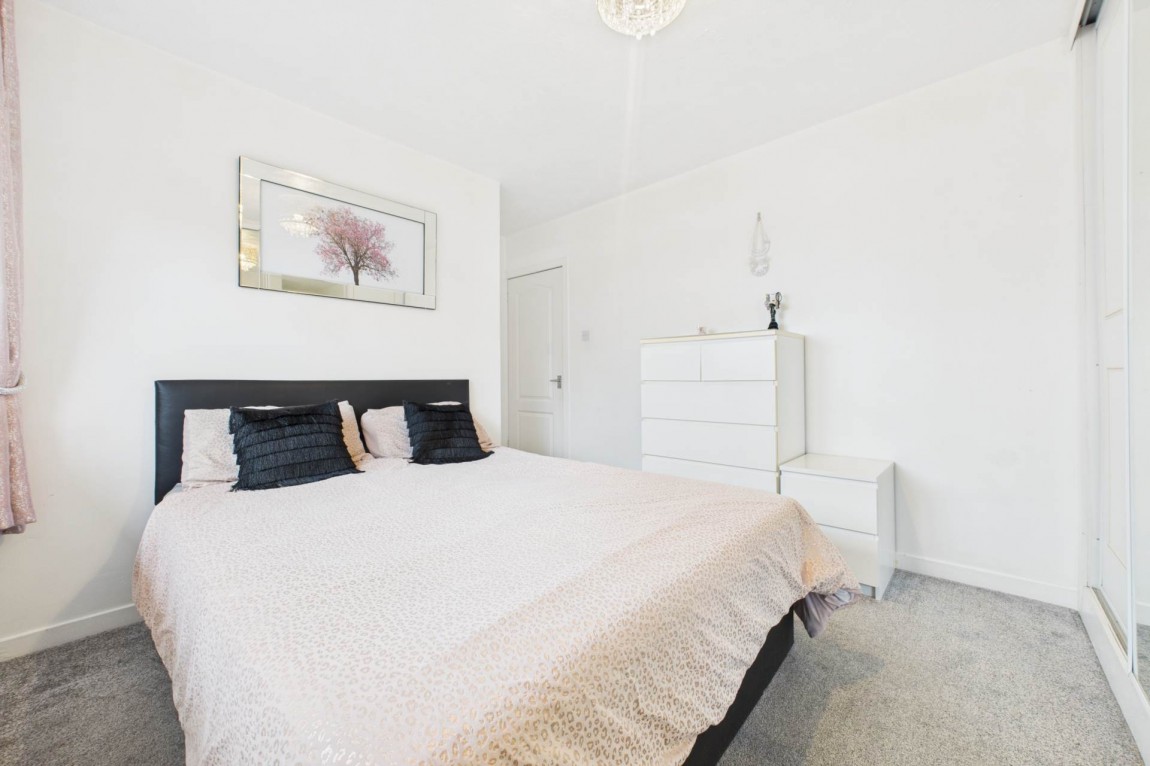 Images for Knowe Crescent, Newarthill, Motherwell