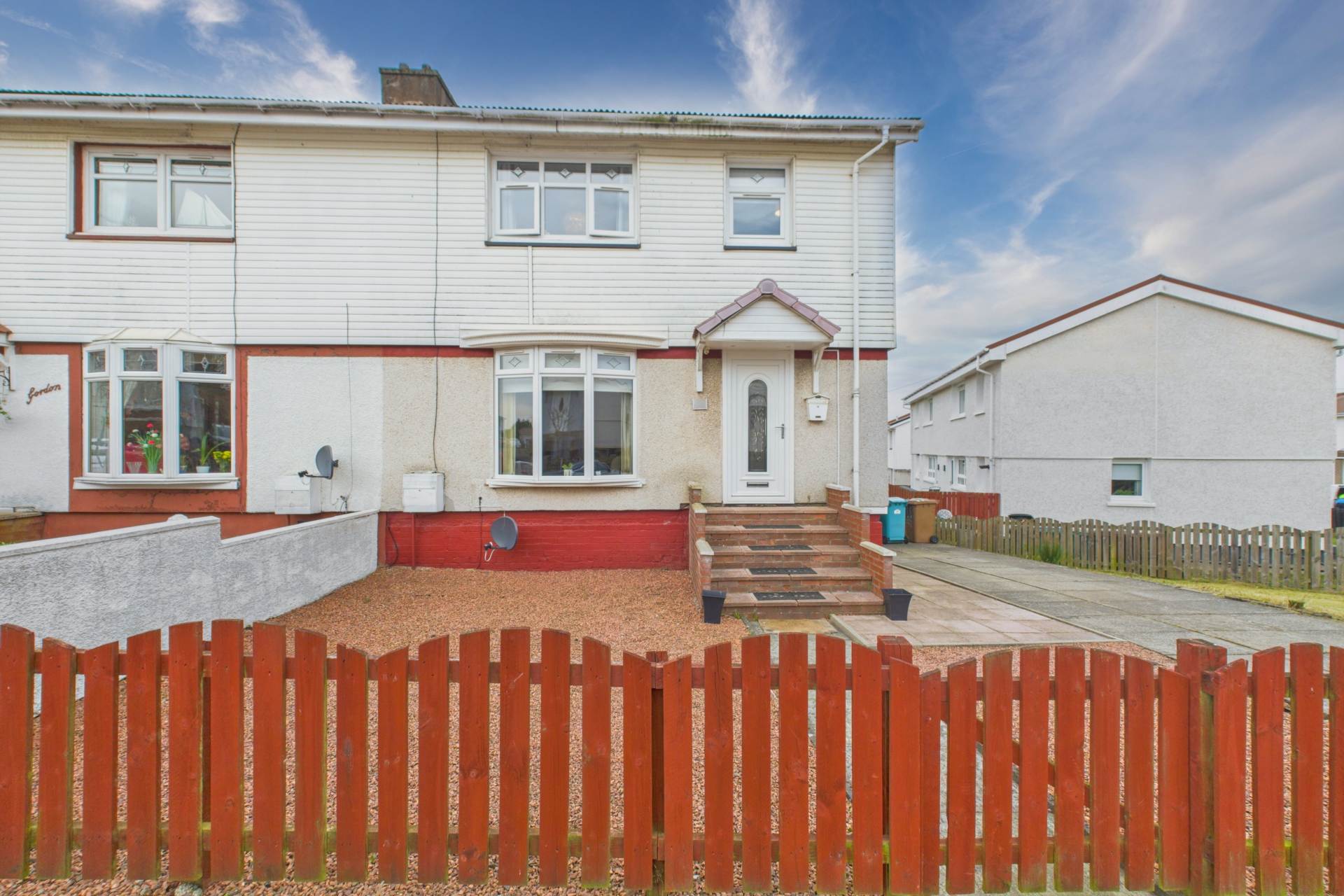 Knowe Crescent, Newarthill, Motherwell