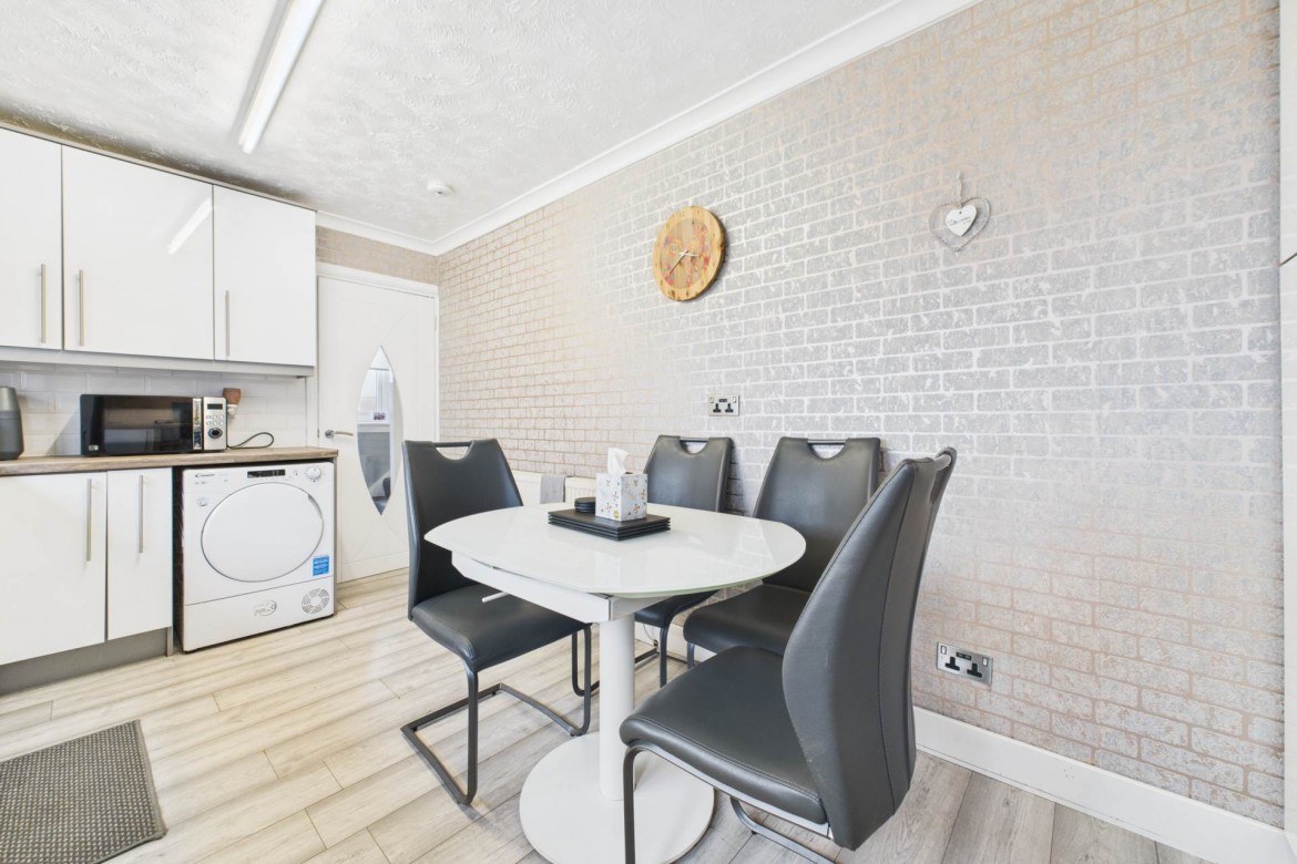 Images for Knowe Crescent, Newarthill, Motherwell
