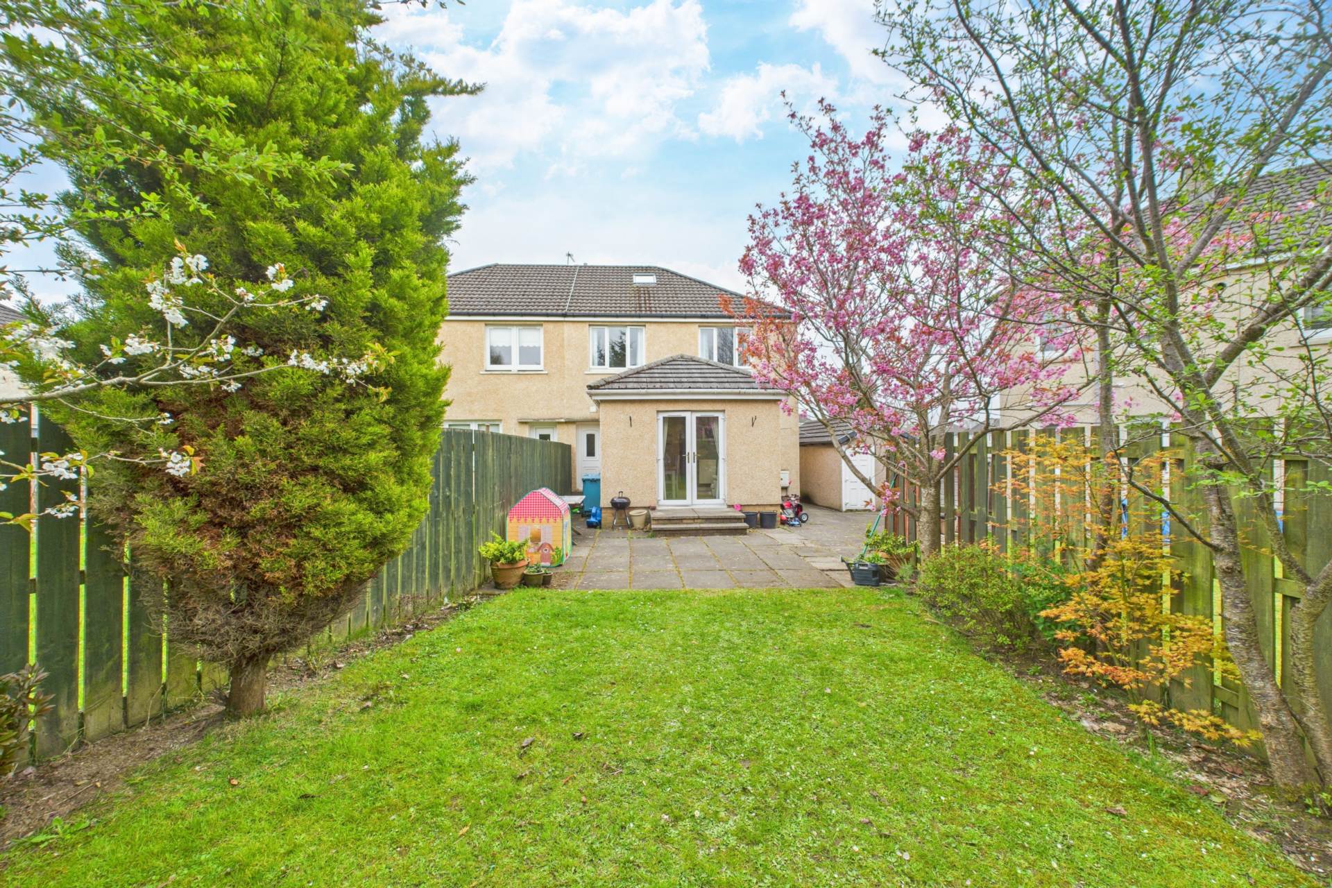 Glencairn Avenue, Wishaw