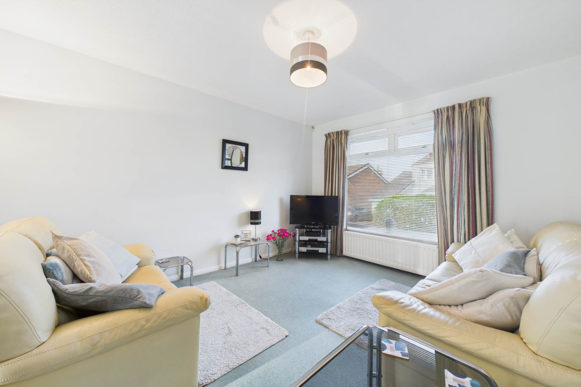 Moffat Place, Gardenhall, East Kilbride