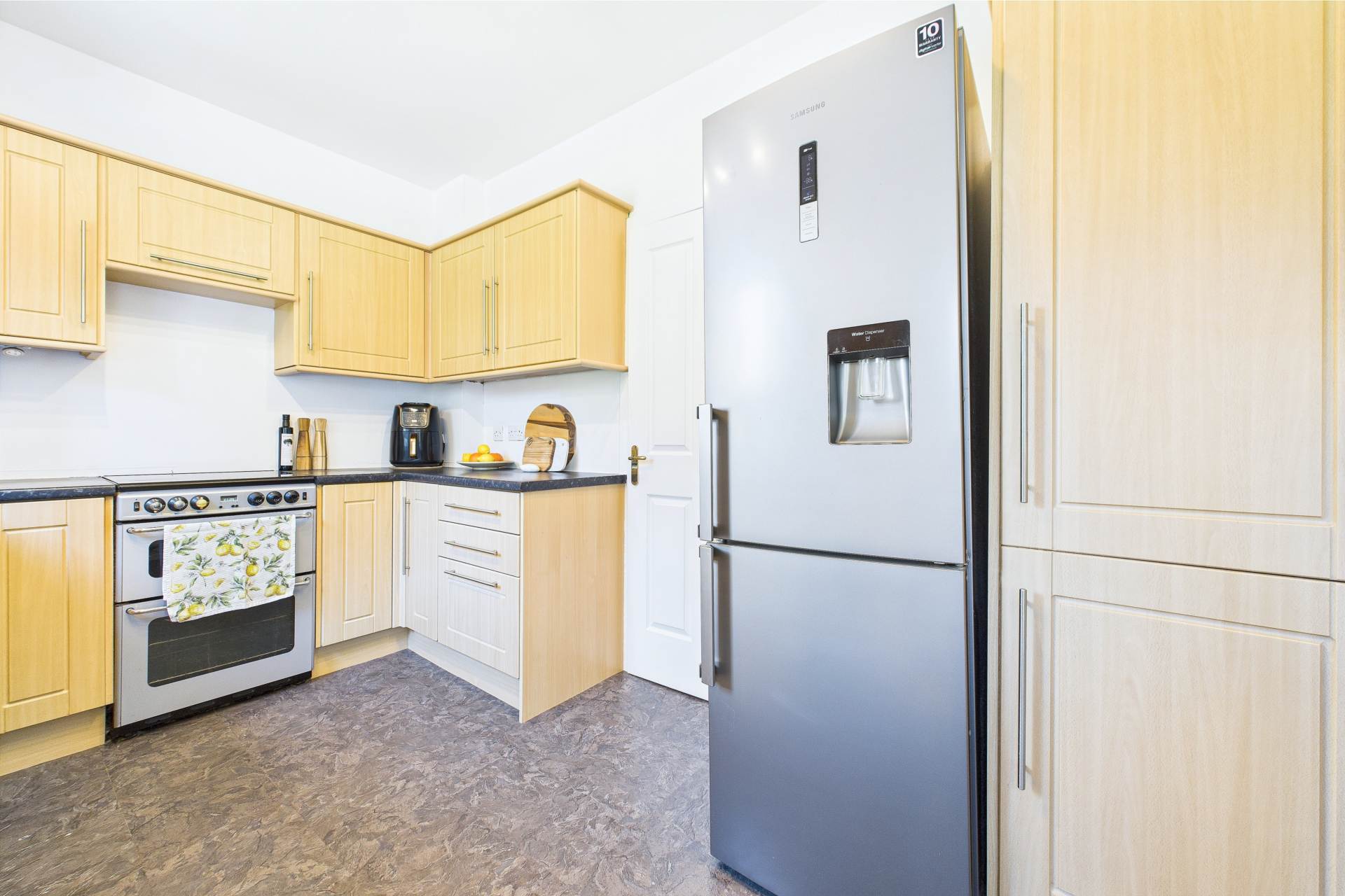 West Glebe Terrace, Hamilton
